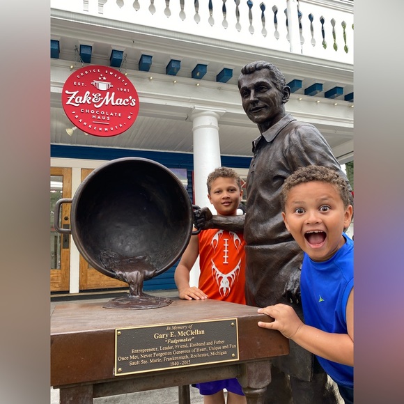 Meet your Posher, Bubba - Picture 2 of 2